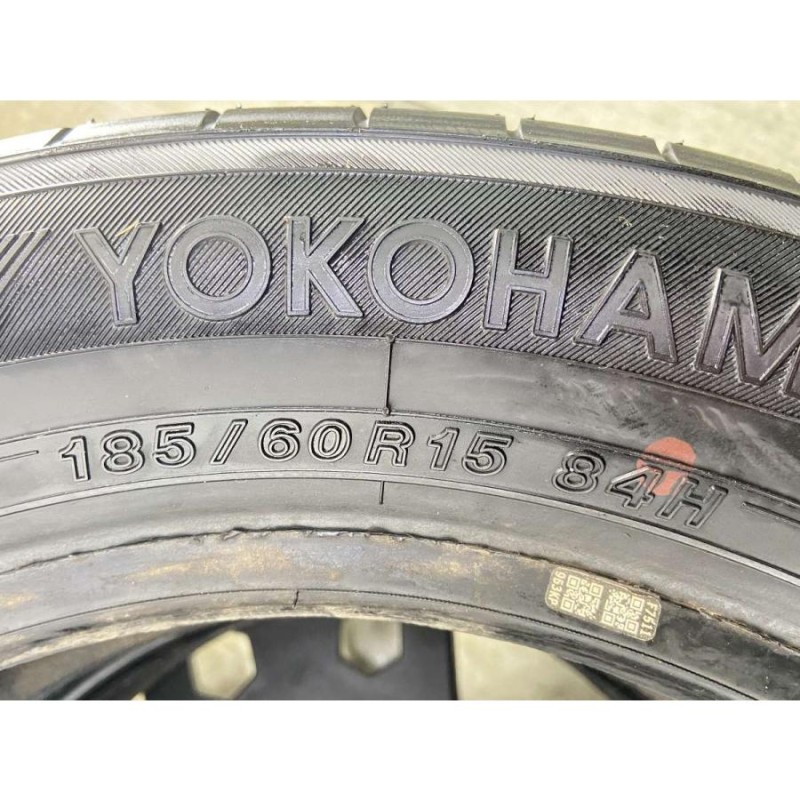 2019年製　ヨコハマ　ブルーアースE50  185/60R15