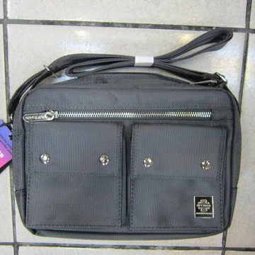 限時 滿3千賺10%點數↘ | ~雪黛屋~SPYWALK 斜側包肩背包二層拉鍊主袋隨身品多袋口防水尼龍布材質可放10寸平板電腦 014-1376 灰