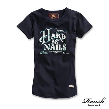 Roush 女生藝術彩繪字母圓弧短TEE(2312002)