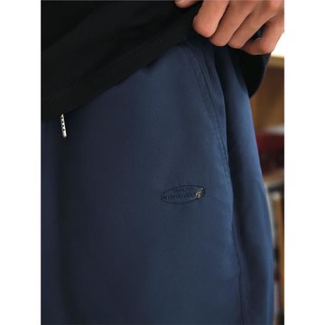 HavenYard 「雙面穿」金屬尼龍寬松沙灘五分短褲