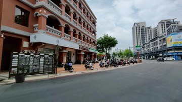 左營榮總商圈/優質透天｜高雄市左營區榮總路