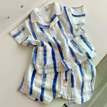 不費力穿搭~新款男童夏裝套裝兒童新款薄款休閒短袖襯衫女寶寶拼色條紋兩件套  夏天套裝 兒童運動兩件套 男童套裝 中小童
