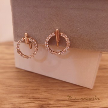 送禮物 現貨商品【焦糖小姐 Ms caramelo】 玫瑰金夾式 鋯石耳環