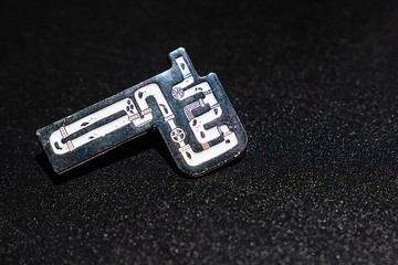 【屎撈人】水管襟章 香港設計