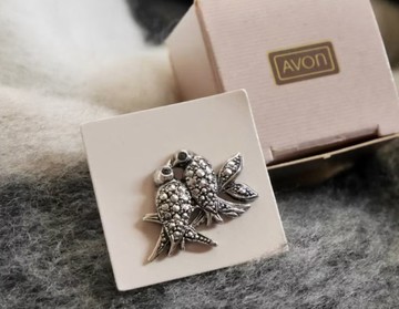 Vintage 銀色愛的小鳥領帶針別針胸針 AVON B2208