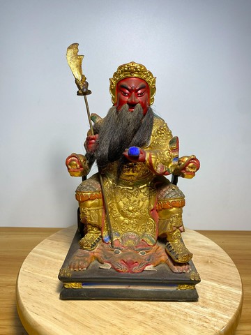 臺版精品牛樟木雕像，關圣帝君，關帝爺，開臉傳神，形態威武，霸