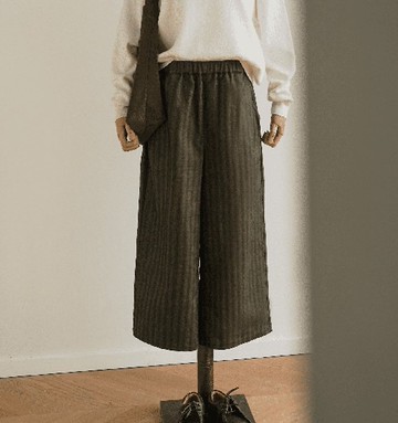 日系文藝闊腿褲 獨特布紋肌理 高腰設計 橄欖綠240401-2
