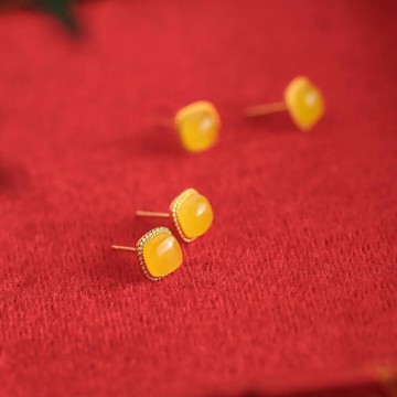 方形琥珀小耳釘女迷你簡約氣質蜜蠟耳飾女純銀黃色寶石幾何耳環