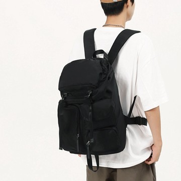 E.City_日系大容量多隔袋腰扣背包