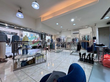 黃金店面｜精誠商圈精華地段｜ 8米大面寬｜台中市西區精誠路