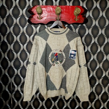 小龜葛葛-台灣-馬球刺繡毛衣