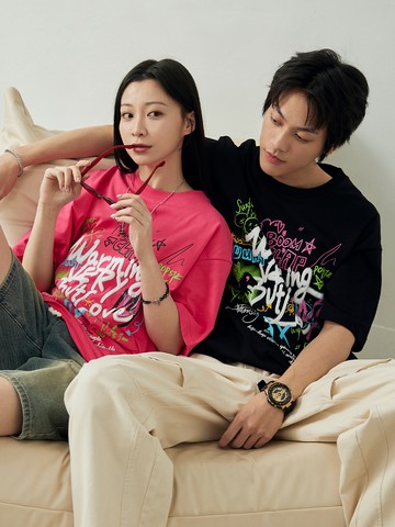 街頭手繪感塗鴉短T