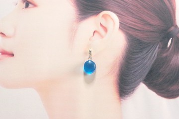 樹脂藝術 海玻璃風格耳環 - 晴朗過頭的天空