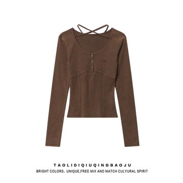 美拉德咖色掛脖U領長袖T恤女春季甜酷辣妹顯瘦修身短款打底衫上衣