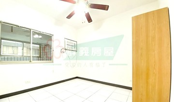 曾意婷低總瑞聯C區四房平車｜台中市西屯區福強街