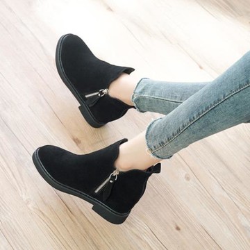 真皮馬丁靴女2024新款冬季百搭加絨內增高短靴瘦瘦靴配裙子的靴子