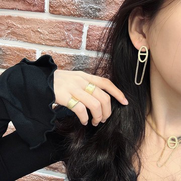 Eira Accessory 豬鼻掛鍊耳釘‧925純銀耳釘‧韓系 精緻 耳環 耳釘 耳針 送禮 CEH0001A