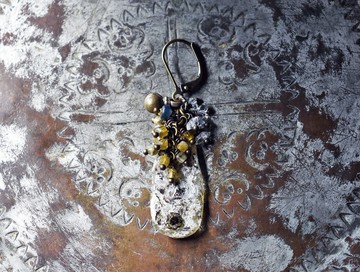 大地色銀化羅馬玻璃、飽滿寶石串珠、靛藍珠飾、民族鈴鐺單耳耳環