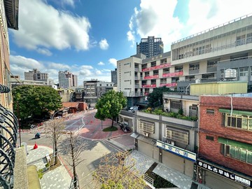 超棒~獨家~中壢國小商業區稀有釋出大地坪店住｜桃園市中壢區博愛路
