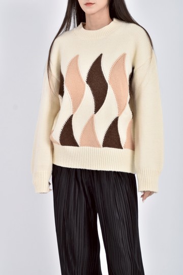 (XL) 質感菱格紋杏色毛衣