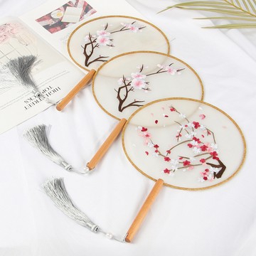 熱銷中🥇敎師節禮物刺繡 diy手工製作團扇初學材料包蘇繡套件古風絲帶繡 刺畵 鈎針 刺繡材料包 刺繡畵 戳戳繡 OG5K