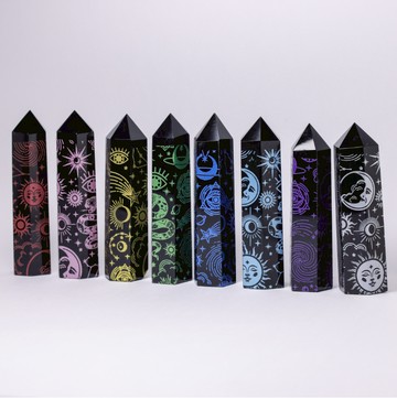 彩色宇宙三入組合 黑曜石 黑曜石柱 彩繪宇宙圖騰 擋煞 除穢 正能量 五行屬水 天然水晶柱 桌上型風水擺件