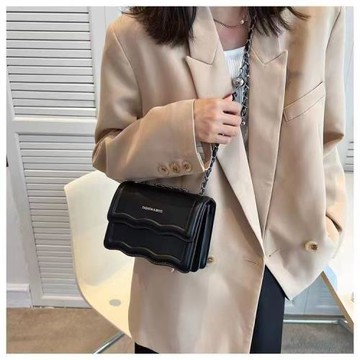蘭莉婭BAG高級質感波浪小方包2024新款鏈條高級腋下包單肩包爆款