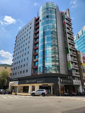 @廣三SOGO美村路上黃金角店1+2F+地下室｜台中市西區美村路一段