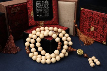 精工新籽六道木念珠12mm 降龍木手持型 十字金剛杵 佛珠串珠設計