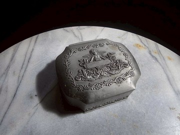 【老時光 OLD-TIME】早期歐洲錫製天使珠寶盒