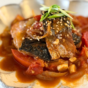6/23 (二)【料理學】吃出好體質，全方位多酚舒心料理-番茄鯖魚佃煮、 鹽麴嫩雞青蔬沙拉佐檸檬橄欖油、 莓果奇亞籽優格布丁(可手作體驗)、 鳳梨小黃瓜氣泡飲