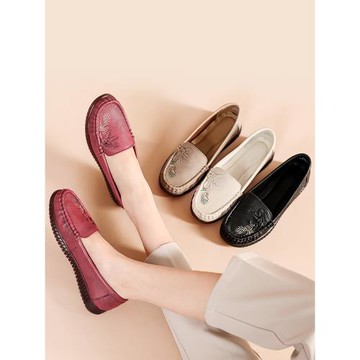 大碼女鞋41到42復古寬胖腳加寬加肥真皮軟底防滑平底單鞋舒適皮鞋