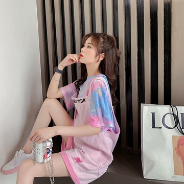 新款網紅洋氣夏季薄款冰絲短袖T恤女ins超火半袖上衣歐貨大版