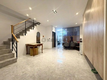 萬坪公園旁『樹上雲』｜4套房雙車電梯別墅｜台中市北屯區太祥西街