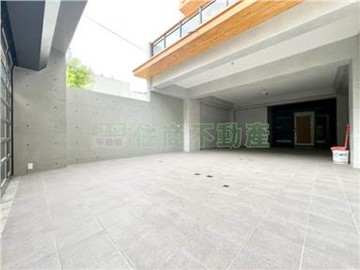 永康獨棟電梯四車豪邸｜台南市永康區文賢街