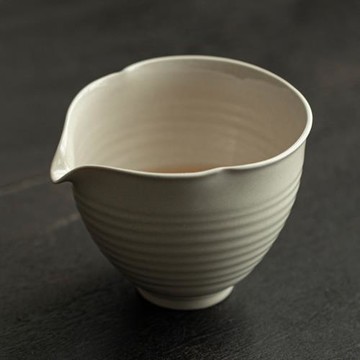 草木灰卷邊公道杯復古陶瓷福祿公杯精致家用分茶器功夫茶具勻杯