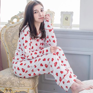 lingling日系 愛心滿版坑直條紋V領滾邊長袖二件式睡衣組(全尺碼)