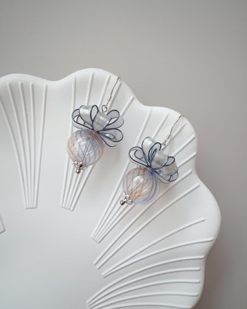 交換禮物 藍 垂墜式樹脂耳環