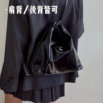 Elf✨台灣現貨出貨｜一包多背肩背/後背 軟皮韓國新款流行學院風鏈條單肩包包 月亮造型 出遊出國旅行 學生通勤 實用書包