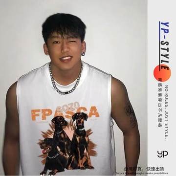 男生背心 無袖上衣 休閒坎肩 印花 美式復古 日常穿搭 休閒百搭 日常實穿 舒適好搭 男生日常穿搭 通勤休閒穿搭