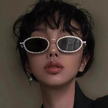 橢圓鑲鉆太陽鏡ins潮流嘻哈街拍復古墨鏡女防藍光平光鏡防紫外線