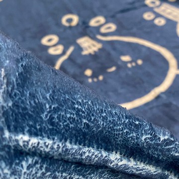 決定當顆小雪人－彈撥家族POCO毯毯