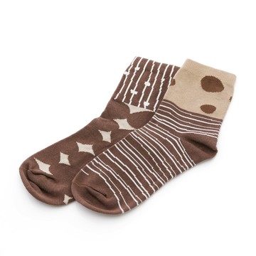 【買7送2】淑女中筒不對稱襪-巧克力咖(298700620)