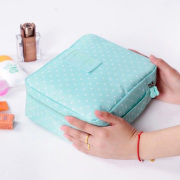 E.City_買1送1-升級款加大容量多隔層洗漱包(共2入)