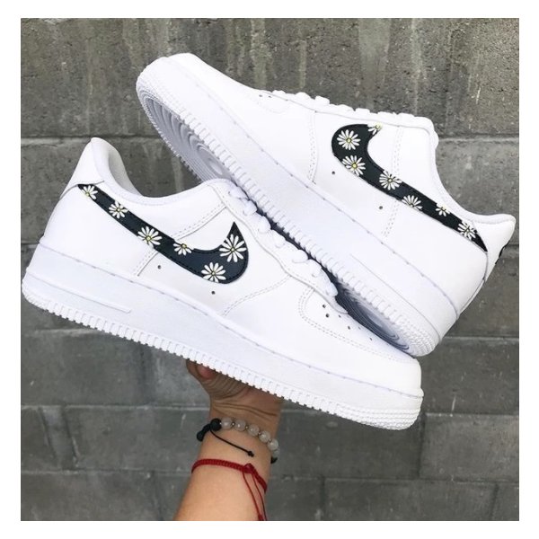 ナイキ Nike エアフォース 1 Air Force 1 エアフォースワン デイジー 花柄 カスタム サービス メンズ レディース スニーカー 通販 Lineポイント最大0 5 Get Lineショッピング