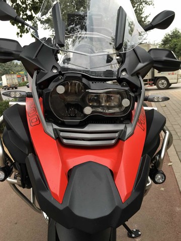 寶馬水鳥R1200GS/ADV大燈防護片拆裝簡單方便清洗，燈光通透好用