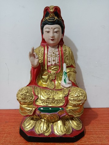 舊木雕，觀音菩薩，高22厘米，寬12厘米，深11厘米，局部有