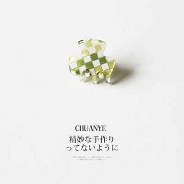 川野棋盤格迷你小抓夾2022年新款氣質鯊魚夾精致劉海夾子頭飾發夾