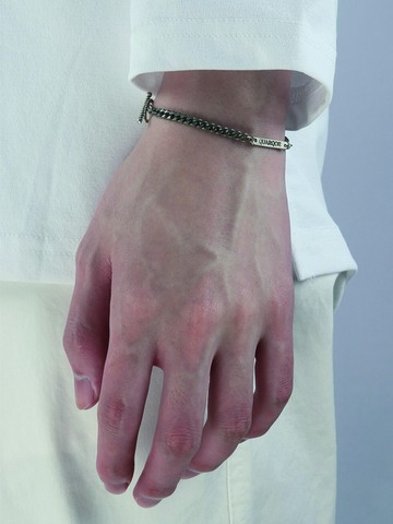 Quarqor Number 3302