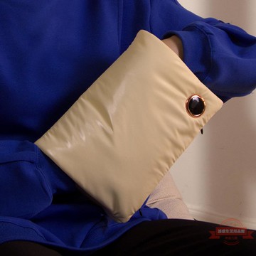 新品時尚石墨烯暖手袋C18迷你便攜式充電寶兩用二合一暖寶寶